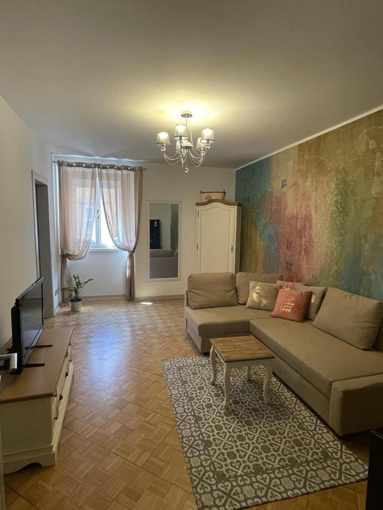 The First Apartment Trieste Exterior photo
